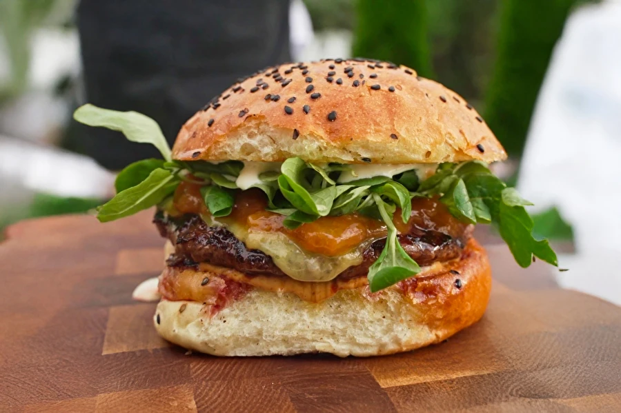 Browin Przepiśnik - Hamburguesa con mermelada de melocotón – prueba esta combinación