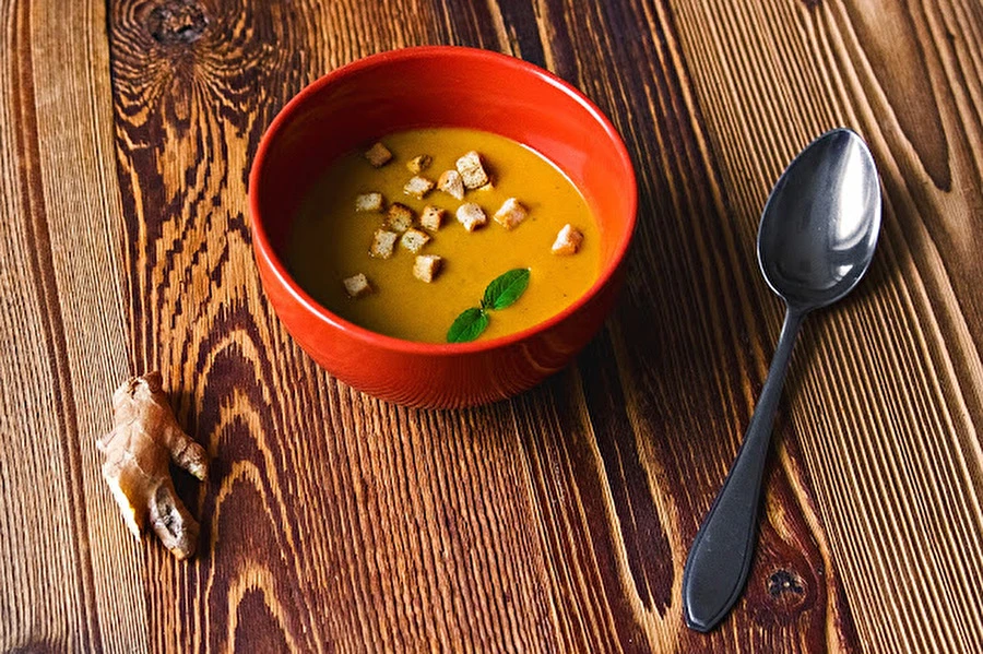 Sopa de jengibre reconfortante